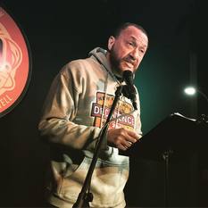 Oscar Sanders reads at Line Break #16 - click to view - mousewheel to zoom
